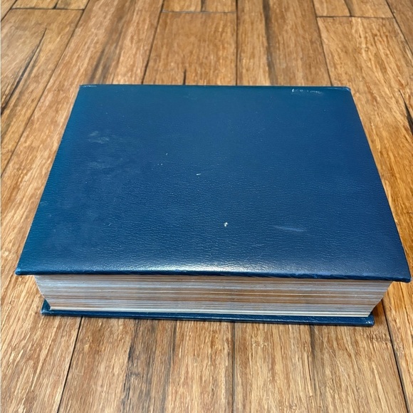 The Living Bible Tyndale 1973 Leather Paraphrased & Illustrated - Picture 4 of 16